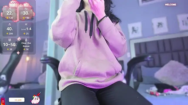 Raven jade  online show from November 20, 7:35 pm