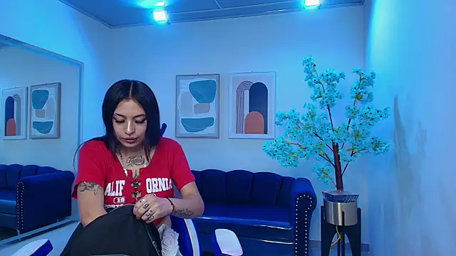 Snapshot of Charlotte_ethan chatting on March 4, 3:33 am Charlotte ethan online show from March 4, 3:33 am
