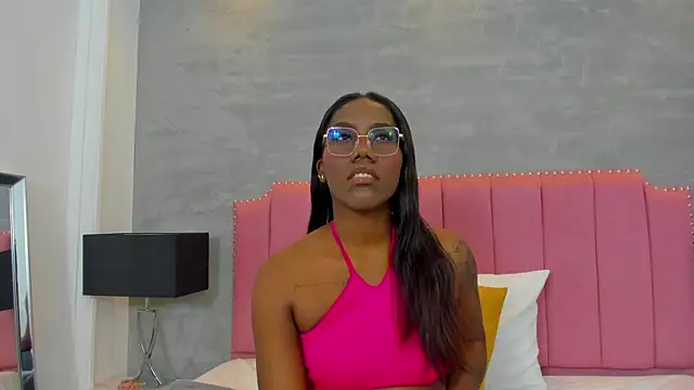 Alaia Colins online show from November 12, 2:56 am