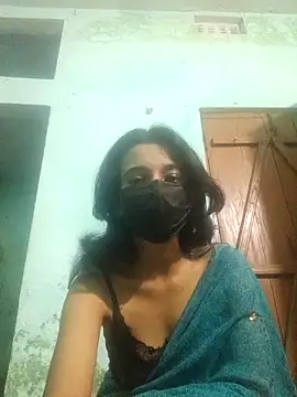 Snapshot of Bong-lady chatting on February 19, 10:12 am Bong-lady online show from February 19, 10:12 am