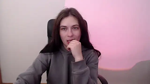 Snapshot of AmandaJi_ chatting on December 4, 7:06 am AmandaJi online show from December 4, 7:06 am