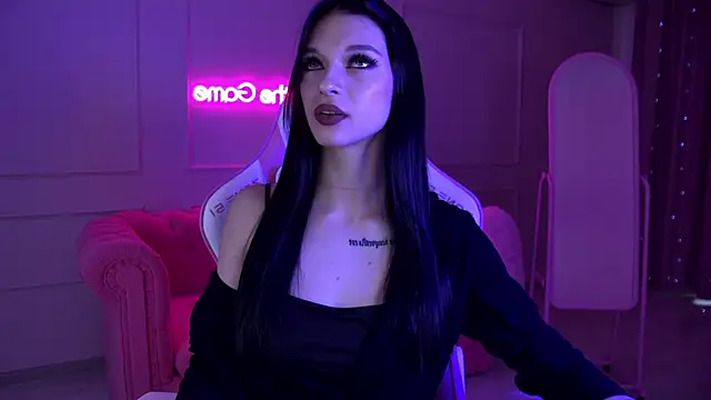 Snapshot of BeverlyMost chatting on February 20, 6:28 am BeverlyMost online show from February 20, 6:28 am