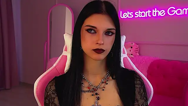 Snapshot of BeverlyMost chatting on September 11, 6:35 am BeverlyMost online show from September 11, 6:35 am