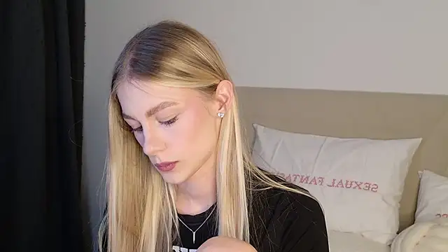 GabriellaOlsen online show from March 16, 4:00 pm