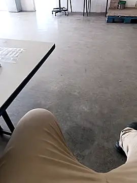 Snapshot of Trixboy201 chatting on October 13, 1:00 pm Trixboy201 online show from October 13, 1:00 pm