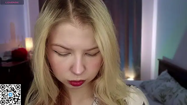 LynetHakes online show from March 18, 6:16 am