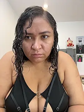 KarlaWild online show from January 17, 6:33 pm