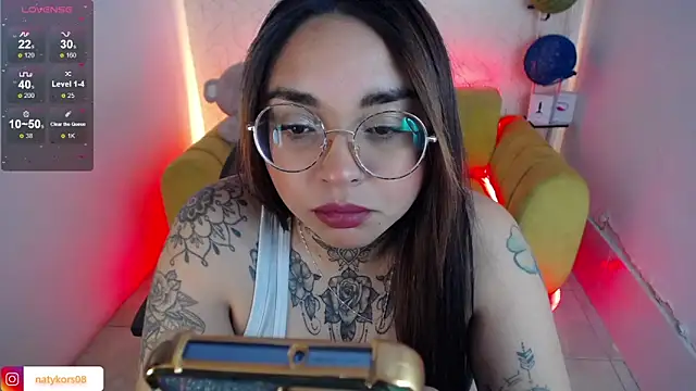 natyk m online show from January 30, 4:24 pm