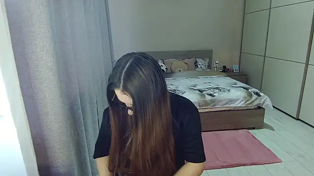 singletrouble online show from April 11, 4:50 am