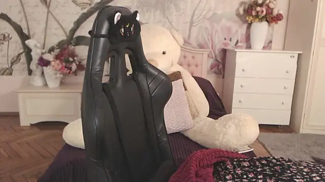 BritneyBarker online show from February 12, 3:12 am