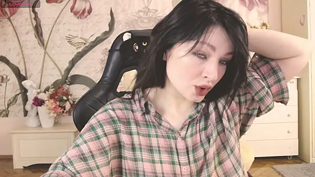 BritneyBarker online show from February 14, 3:47 am