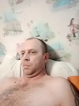 Snapshot of MaxDevilWhite chatting on January 22, 4:13 am MaxDevilWhite online show from January 22, 4:13 am