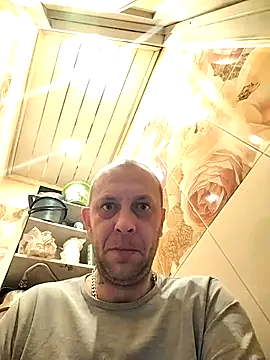 Snapshot of MaxDevilWhite chatting on November 2, 8:55 pm MaxDevilWhite online show from November 2, 8:55 pm