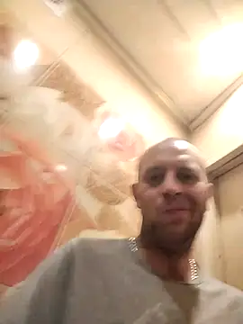 Snapshot of MaxDevilWhite chatting on November 3, 9:21 am MaxDevilWhite online show from November 3, 9:21 am