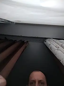 MaxDevilWhite online show from December 18, 9:37 am