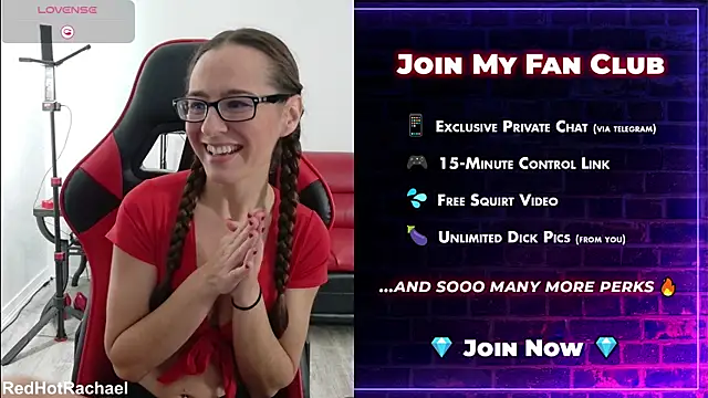 Snapshot of RedHotRachael chatting on November 15, 4:25 pm RedHotRachael online show from November 15, 4:25 pm