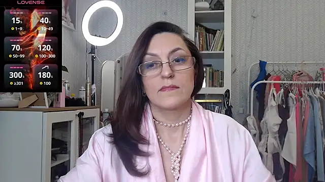 Soffya Soy online show from February 23, 8:28 pm