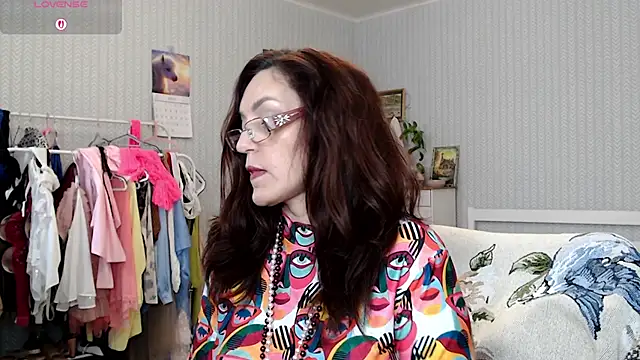 Soffya Soy online show from April 5, 3:20 pm