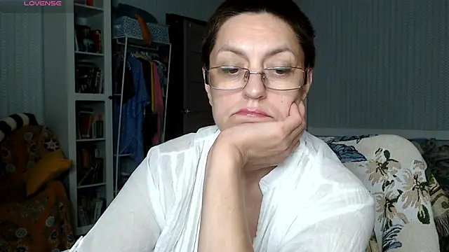 Soffya Soy online show from July 4, 7:20 pm