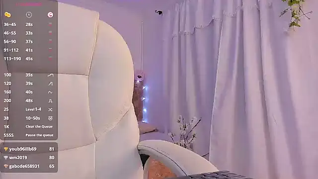 soy aly moon online show from January 27, 5:14 am