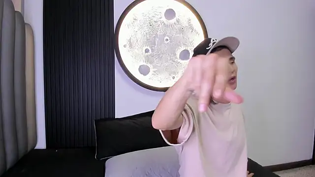 Martshall09 online show from October 10, 9:14 pm