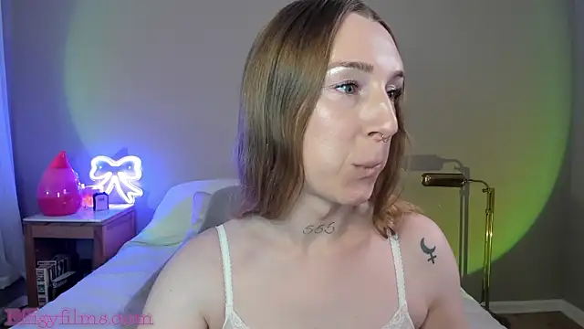 Snapshot of StarDuvall chatting on February 11, 9:53 pm StarDuvall online show from February 11, 9:53 pm