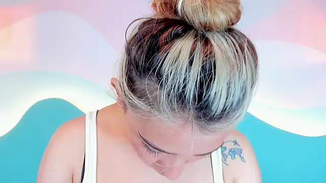 Lannajansen online show from December 2, 4:35 pm