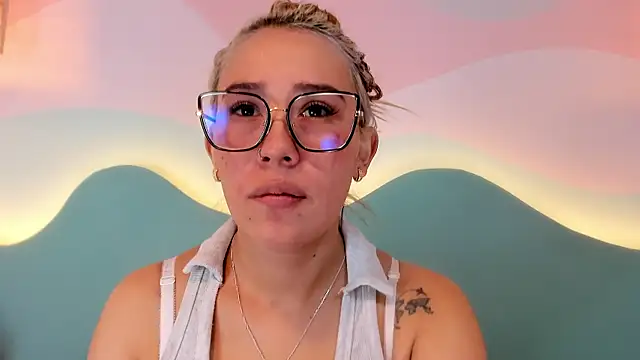 Lannajansen online show from January 17, 3:06 pm