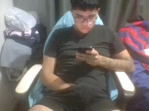 luciano18  online show from January 22, 12:16 am