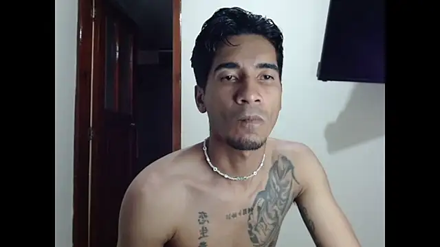 Snapshot of King_Liam chatting on January 29, 2:30 am King Liam online show from January 29, 2:30 am