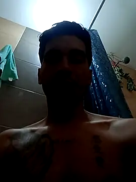 Snapshot of King_Liam chatting on July 8, 3:11 am King Liam online show from July 8, 3:11 am