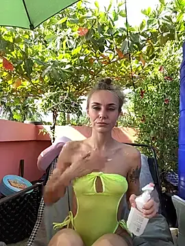 White Lu online show from February 21, 2:23 am