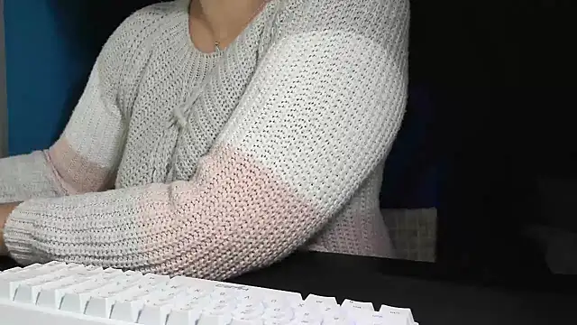 bunnyfox420 online show from November 16, 7:08 pm