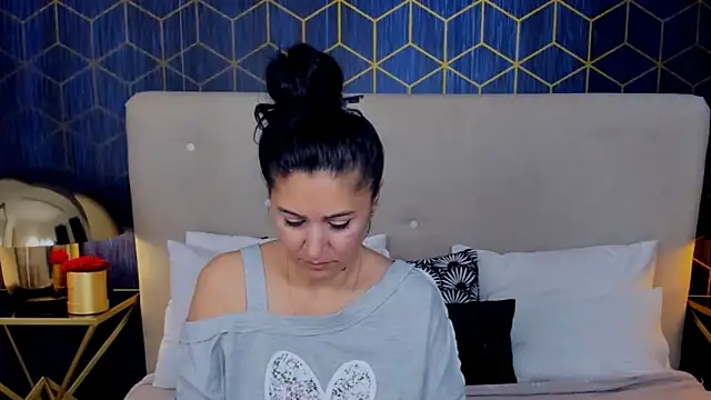 ValeryBlakes online show from November 2, 7:05 pm