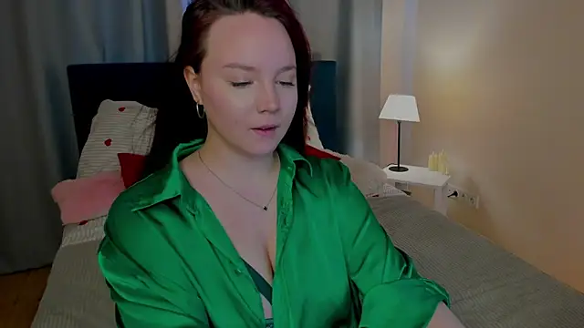 Snapshot of maya_suun chatting on May 29, 1:47 am maya suun online show from May 29, 1:47 am