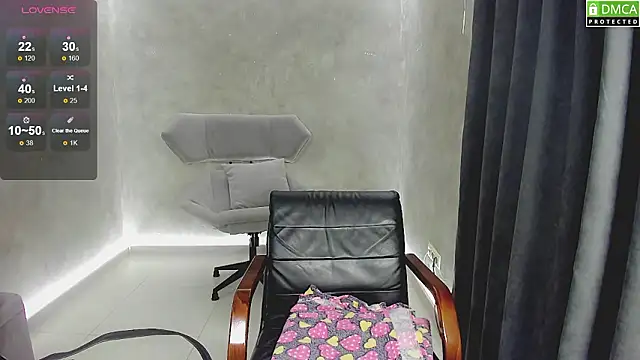 Snapshot of lu_muon chatting on February 1, 1:04 am lu muon online show from February 1, 1:04 am