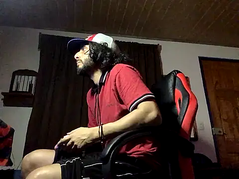 Snapshot of Nooneisthis chatting on October 24, 7:05 am Nooneisthis online show from October 24, 7:05 am