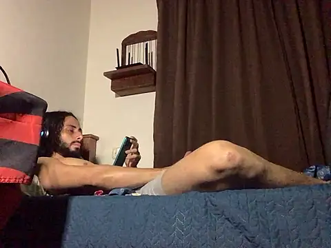 Snapshot of Nooneisthis chatting on October 29, 6:48 am Nooneisthis online show from October 29, 6:48 am