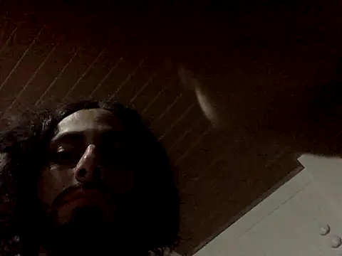 Snapshot of Nooneisthis chatting on November 11, 4:56 am Nooneisthis online show from November 11, 4:56 am