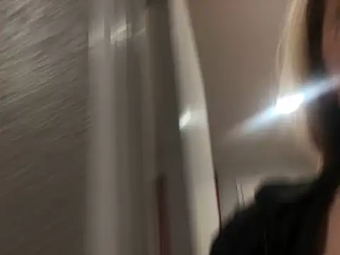 Snapshot of barbieinbondage7 chatting on February 14, 5:48 am barbieinbondage7 online show from February 14, 5:48 am