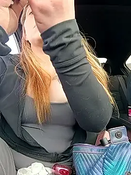 Snapshot of barbieinbondage7 chatting on March 13, 11:22 pm barbieinbondage7 online show from March 13, 11:22 pm