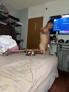 paullliliu online show from September 28, 11:43 pm