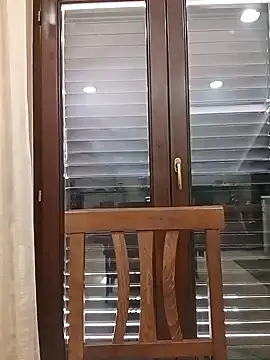 Snapshot of topina8 chatting on October 10, 9:19 am topina8 online show from October 10, 9:19 am