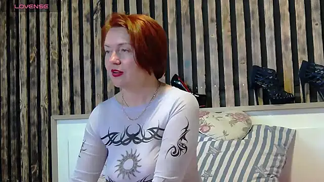 Snapshot of Alis_Lovi chatting on October 30, 11:05 pm Alis Lovi online show from October 30, 11:05 pm