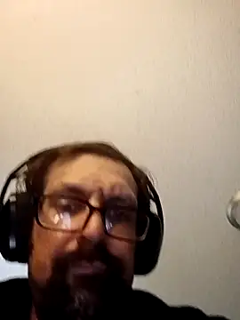 Johndis805 online show from October 27, 4:44 pm