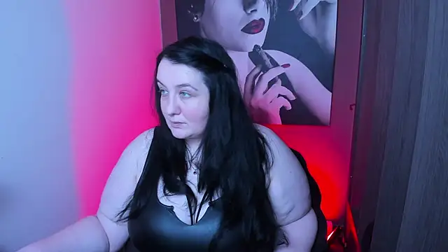 Snapshot of QueenOfHaze chatting on November 29, 11:57 am QueenOfHaze online show from November 29, 11:57 am