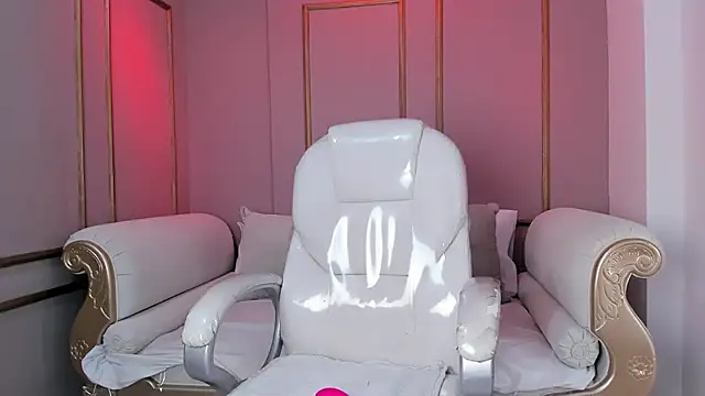 ZoeySnow online show from December 16, 12:21 pm