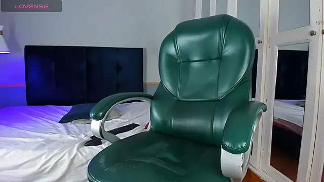 Im Kael online show from January 31, 9:26 pm