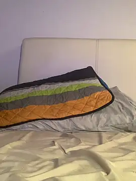 Pilote19 online show from April 15, 9:05 am