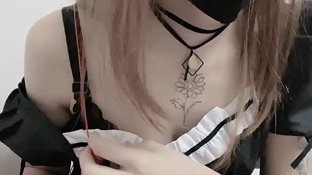 Snapshot of Chu1314 chatting on February 15, 6:44 pm Chu1314 online show from February 15, 6:44 pm